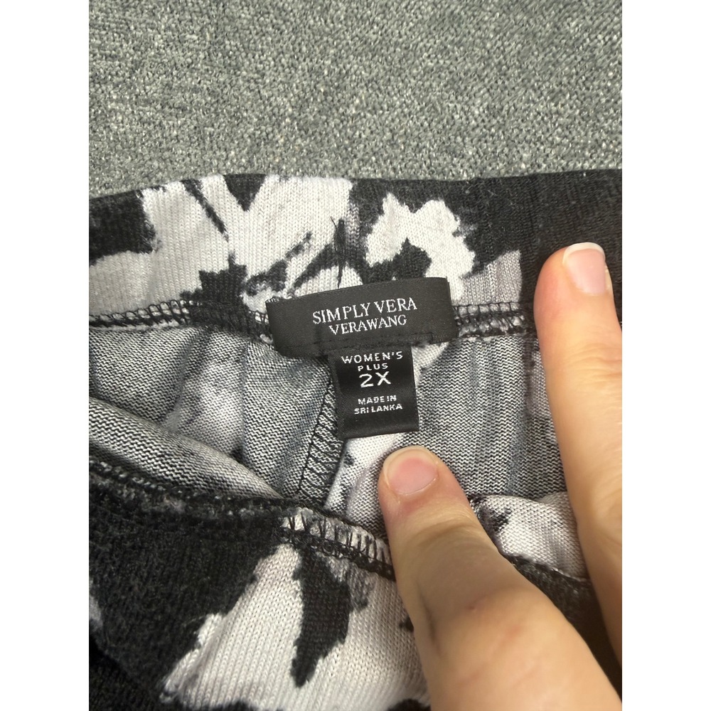 Simply Vera Vera Wang Floral Pajama Pants Black White Plus Size 2X Wide Leg Crop - Picture 2 of 5